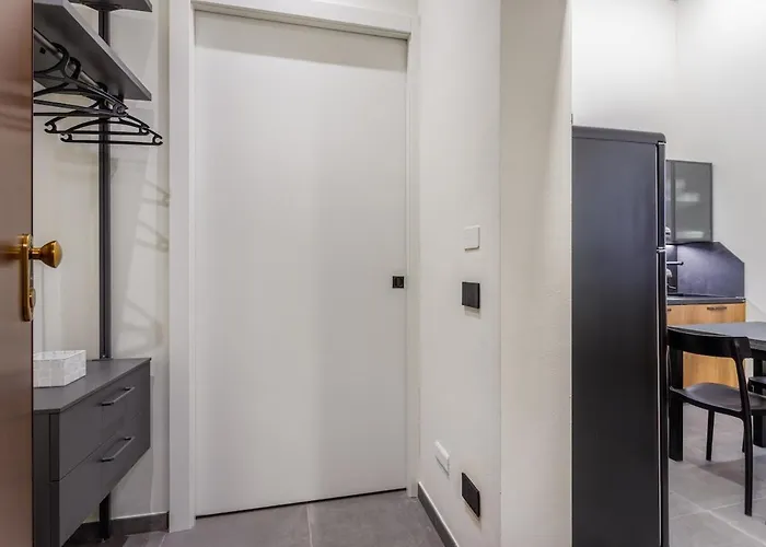 Appartement Stylish Loft With Private Garage Near Ghirlandina