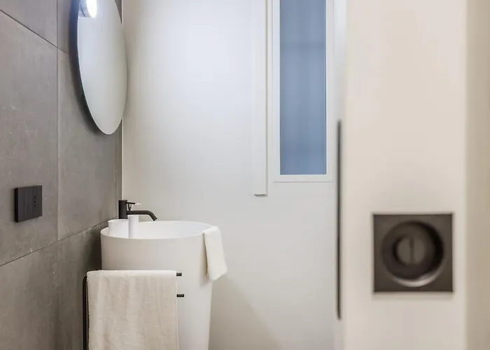 Stylish Loft With Private Garage Near Ghirlandina * Modène