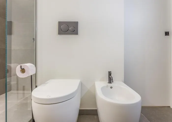 Stylish Loft With Private Garage Near Ghirlandina