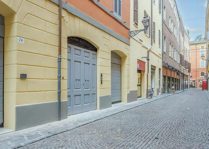 Appartement Stylish Loft With Private Garage Near Ghirlandina Modène